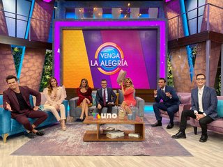 Cynthia Rodríguez feet photo thumbnail