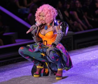 Nicki Minaj feet photo thumbnail