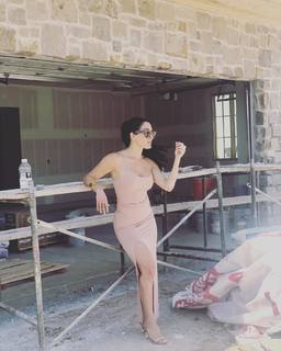 Nikki Garcia feet photo thumbnail