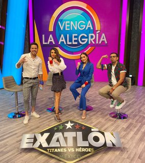 Cynthia Rodríguez feet photo thumbnail