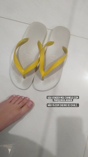 Isa Pes feet photo thumbnail