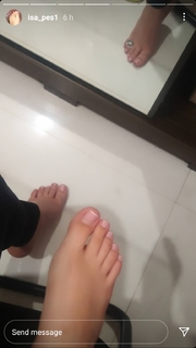 Isa Pes feet photo thumbnail