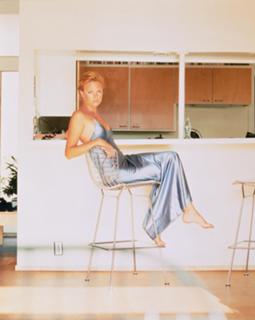 Charlize Theron feet photo thumbnail