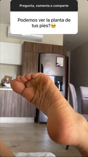 Yoseline Hoffman feet photo thumbnail