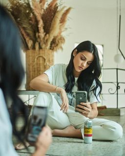 Maite Perroni feet photo thumbnail
