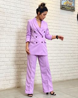 Hina Khan feet photo thumbnail