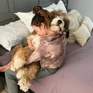 Chelsea Green feet photo thumbnail