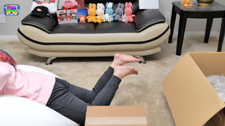 Kanako Urai feet photo thumbnail