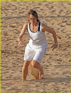 Jodie Foster feet photo thumbnail