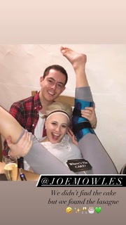 Pixie Lott feet photo thumbnail