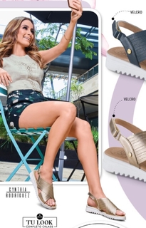 Cynthia Rodríguez feet photo thumbnail