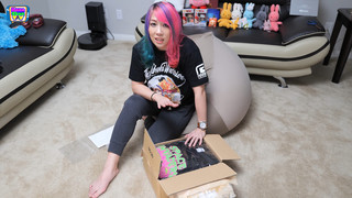 Kanako Urai feet photo thumbnail