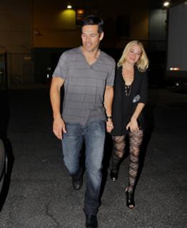 LeAnn Rimes feet photo thumbnail