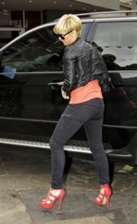 Kerry Katona feet photo thumbnail