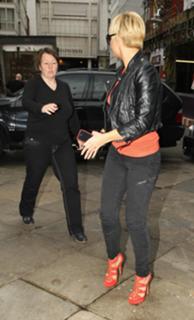 Kerry Katona feet photo thumbnail
