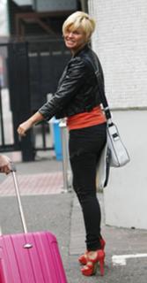 Kerry Katona feet photo thumbnail
