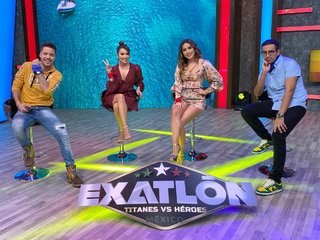 Laura González feet photo thumbnail