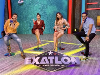 Cynthia Rodríguez feet photo thumbnail