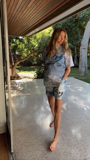 Elsa Hosk feet photo thumbnail