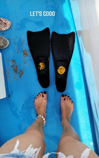 Karolina Pisarek feet photo thumbnail