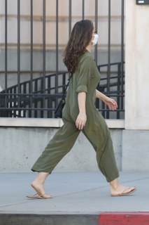 Minka Kelly feet photo thumbnail