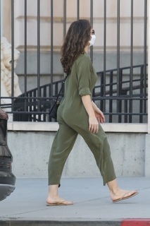 Minka Kelly feet photo thumbnail