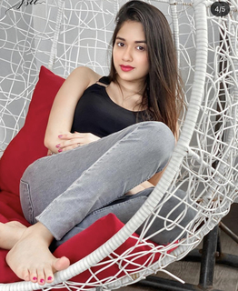 Jannat Zubair Rahmani feet photo thumbnail