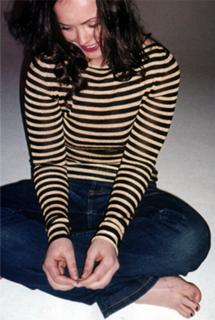 Christina Ricci feet photo thumbnail