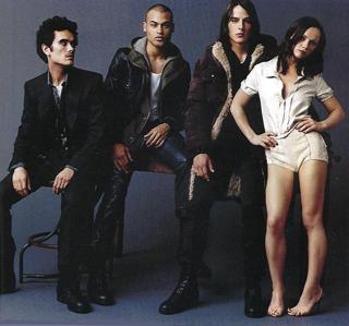 Christina Ricci feet photo thumbnail