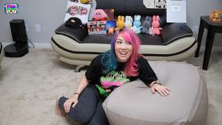 Kanako Urai feet photo thumbnail