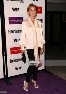 Sharon Stone feet photo thumbnail