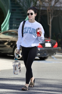 Lucy Hale feet photo thumbnail