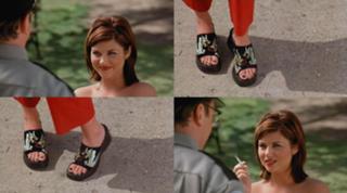 Tiffani Thiessen feet photo thumbnail