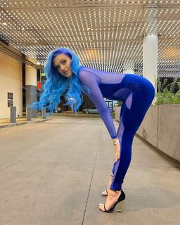 Victoria Waldrip feet photo thumbnail