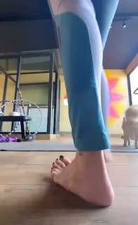 Yoseline Hoffman feet photo thumbnail