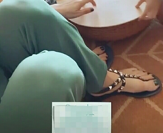 Claudia Lizaldi feet photo thumbnail