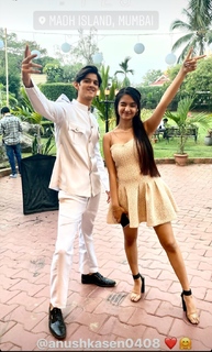 Anushka Sen feet photo thumbnail
