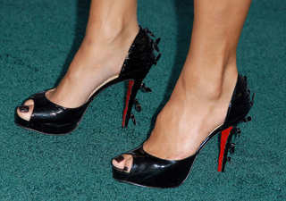 Nicole Scherzinger feet photo thumbnail