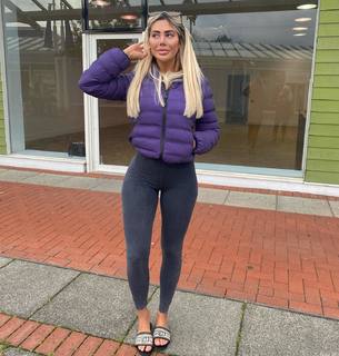 Chloe Ferry feet photo thumbnail
