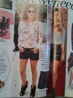 Rachel Bilson feet photo thumbnail