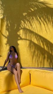 Kylie Jenner feet photo thumbnail