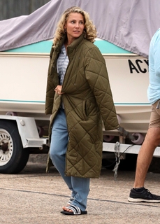 Elsa Pataky feet photo thumbnail