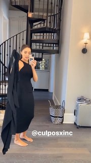Olivia Culpo feet photo thumbnail