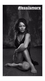 Edyta Herbus feet photo thumbnail