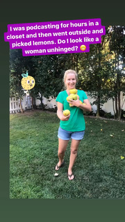 Angela Kinsey feet photo thumbnail