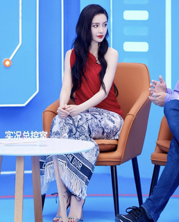 Angelababy feet photo thumbnail