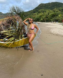 Angela Simmons feet photo thumbnail