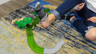 Rachel Ballinger feet photo thumbnail