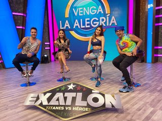 Laura González feet photo thumbnail