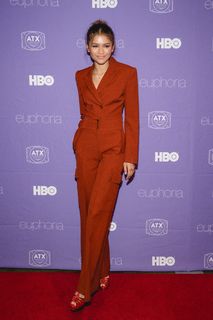 Zendaya feet photo thumbnail